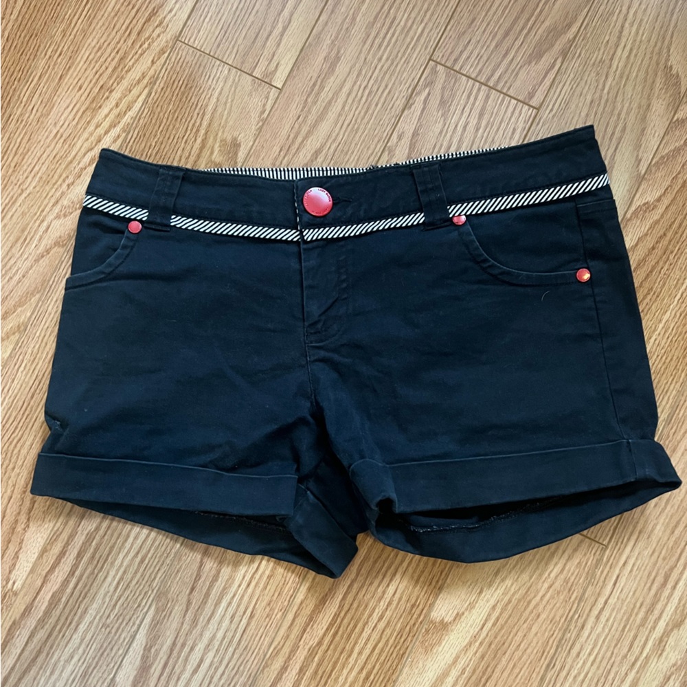 Lady Dutch Black Women's Shorts size 26